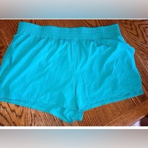 Yogalicious Lightstreme Love And Flutter Shorts Womens Plus Size 3X with Pockets